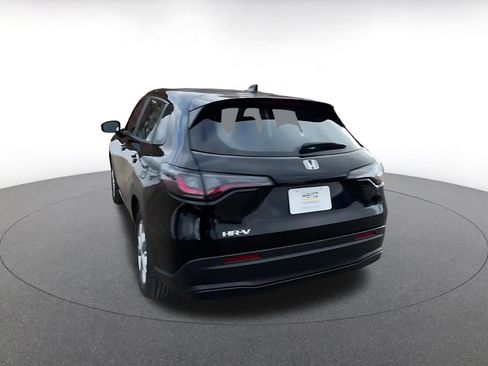 Used 2025 Honda HR-V LX image 11
