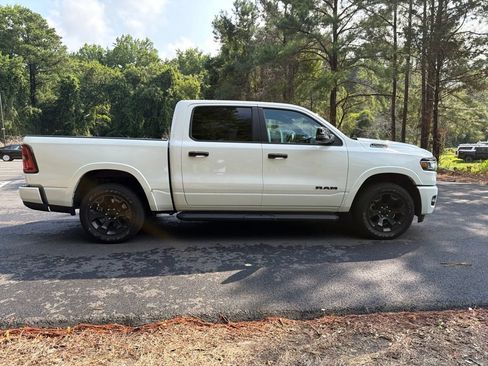 Certified 2025 RAM 1500 Big Horn AWD/4WD image 5