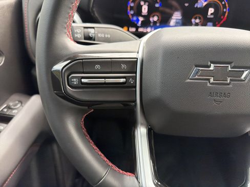 Used 2026 Chevrolet Colorado Z71 AWD/4WD image 19