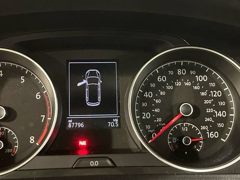 Used 2019 Volkswagen Golf Alltrack SE AWD/4WD image 14
