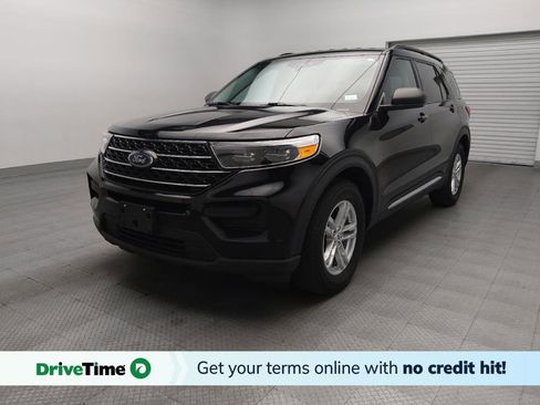 Used 2022 Ford Explorer XLT image 1