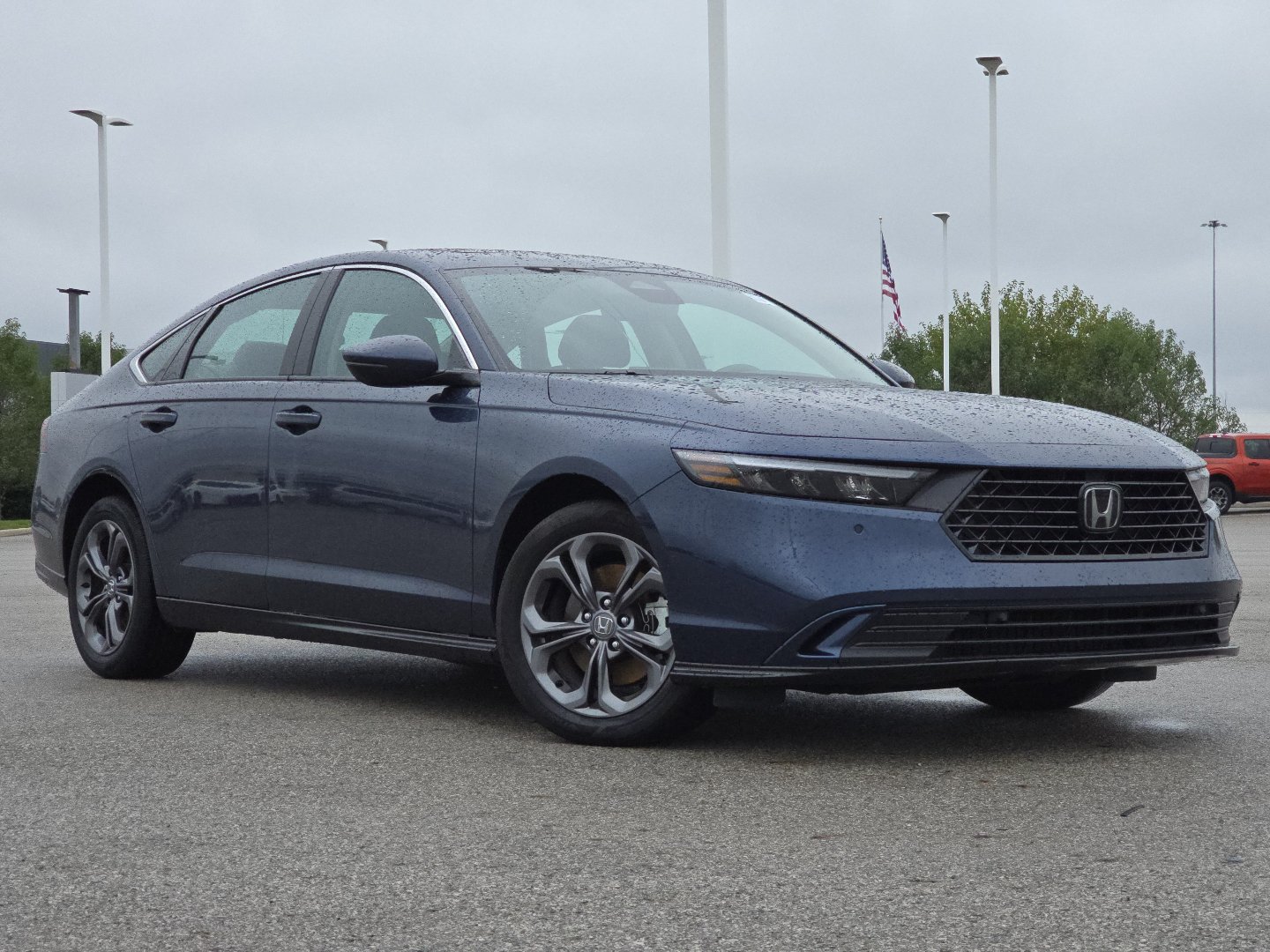 Used 2024 Honda Accord EX-L image 2