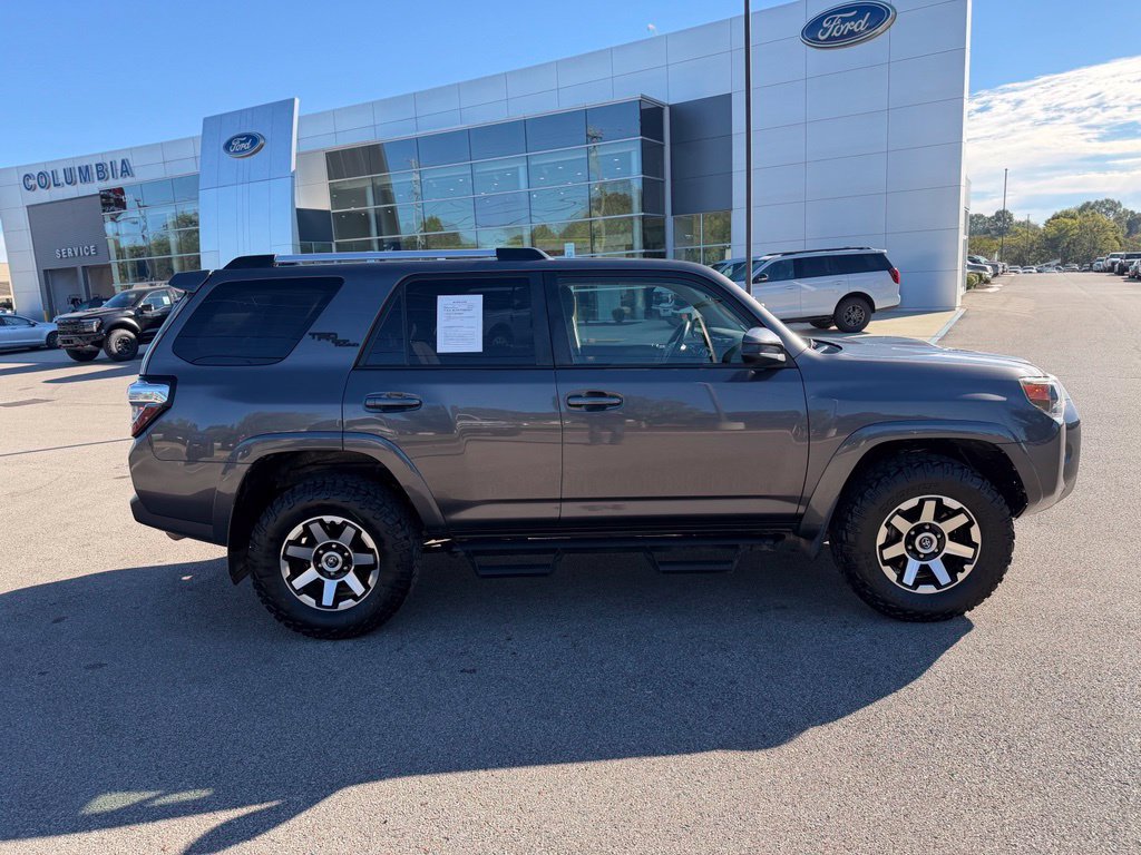 Used 2018 Toyota 4Runner TRD Off-Road AWD/4WD image 7