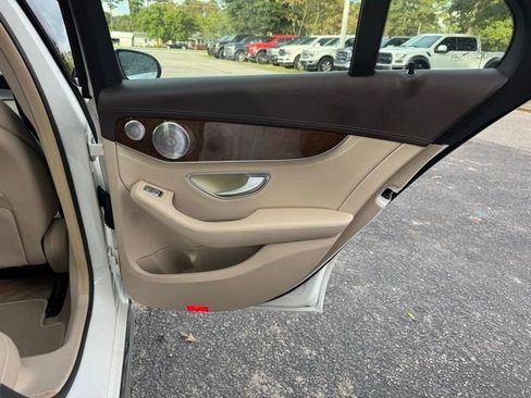 Used 2015 Mercedes-Benz C 300 4MATIC Sedan image 12