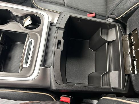 Used 2018 RAM 2500 Limited image 27