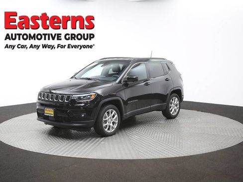 Used 2024 Jeep Compass Latitude AWD/4WD image 54