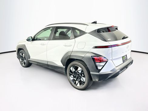 Used 2025 Hyundai Kona SEL FWD image 5