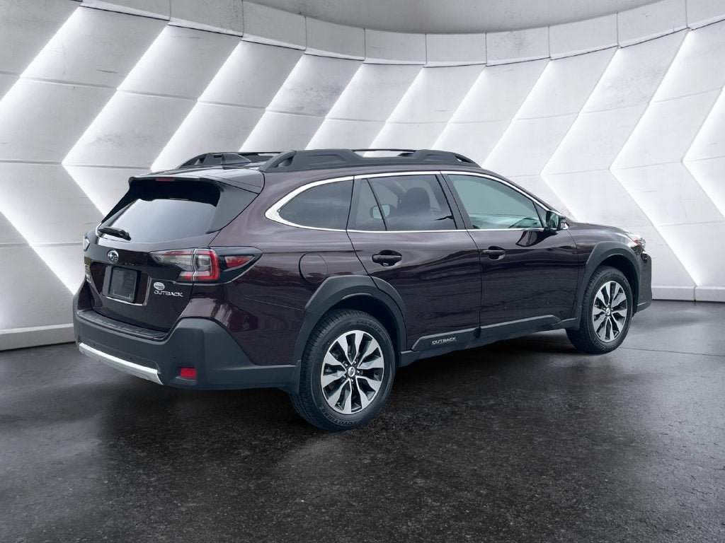 Used 2024 Subaru Outback Limited AWD/4WD image 6