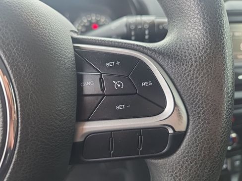 Used 2018 Jeep Renegade Sport w/ Power & Air Group image 21