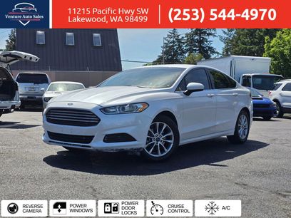 Used 2017 Ford Fusion SE w/ Fusion SE Technology Package