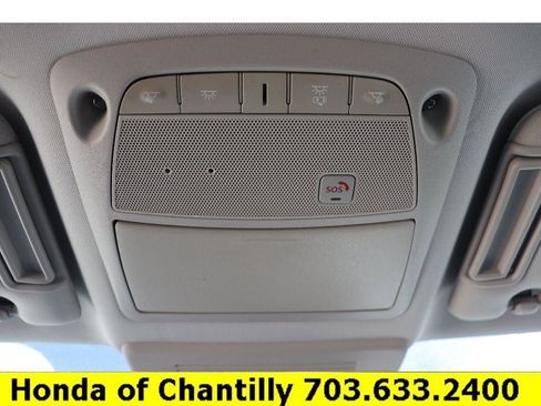 Used 2020 Nissan Armada SL image 19