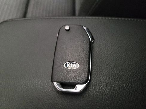 Used 2021 Kia Soul GT-Line FWD image 32
