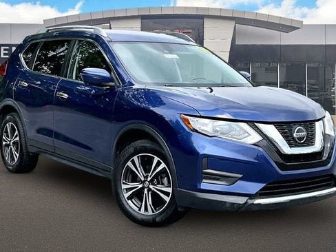 Used 2019 Nissan Rogue SV w/ Premium Package AWD/4WD image 11