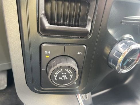 Used 2025 Ford F150 XLT w/ Equipment Group 302A MID image 23