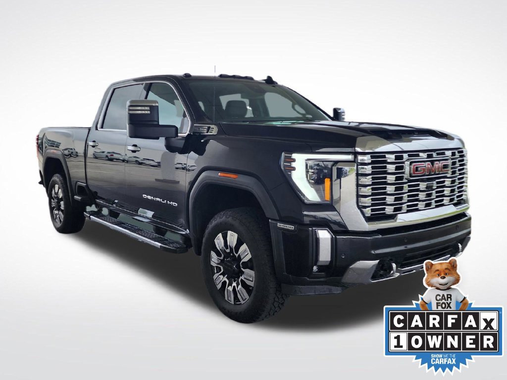 Used 2024 GMC Sierra 2500 Denali AWD/4WD image 1