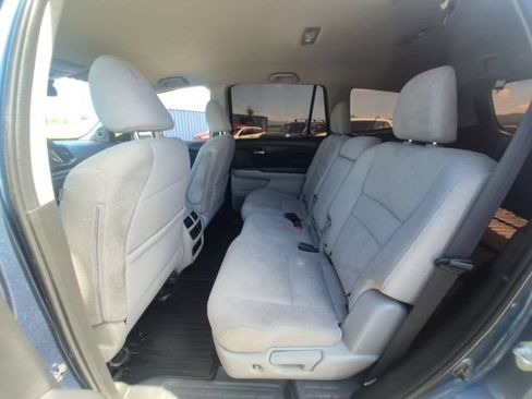 Used 2019 Honda Pilot EX image 11
