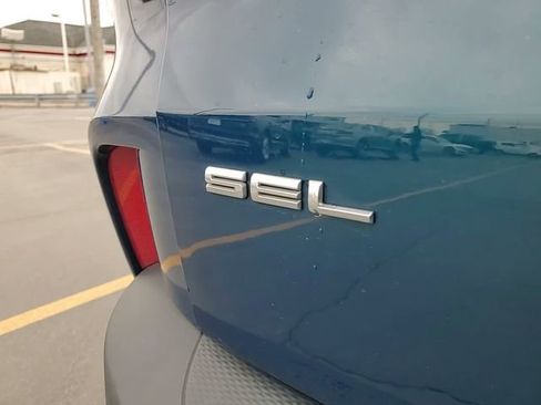 Used 2020 Ford Escape SEL image 7