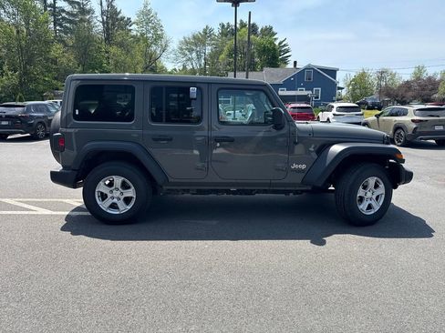 Used 2021 Jeep Wrangler Unlimited Sport w/ Sun And Sound Package AWD/4WD image 8