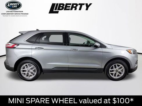 Used 2023 Ford Edge SEL image 2