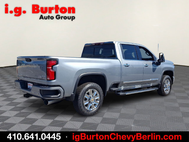 New 2026 Chevrolet Silverado 2500 High Country w/ High Country Premium Package AWD/4WD image 4