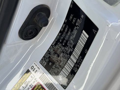 Used 2017 Toyota Sienna LE FWD image 38