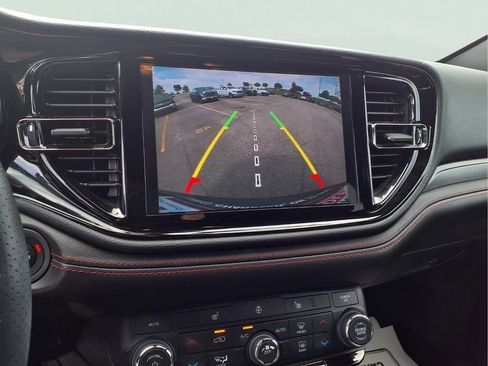 Used 2025 Dodge Durango GT AWD/4WD image 6
