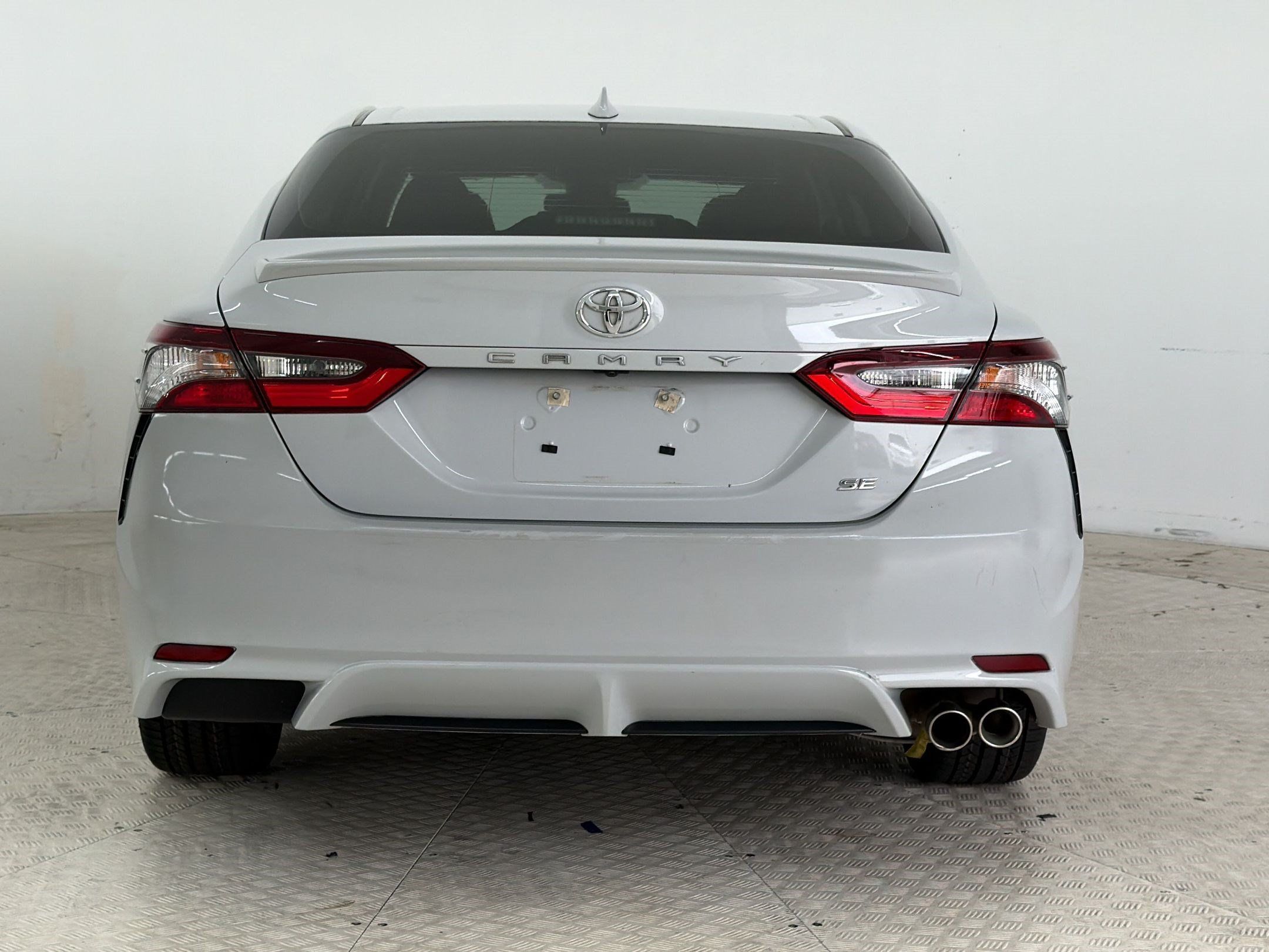 Used 2023 Toyota Camry SE FWD image 10