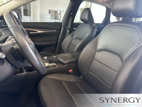 Certified 2023 INFINITI QX50 Pure FWD image 25
