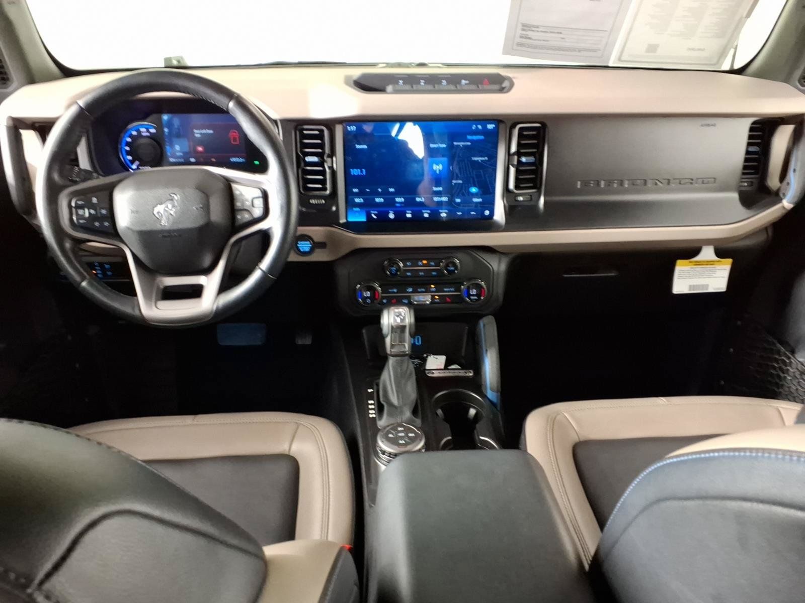 Used 2023 Ford Bronco Wildtrak AWD/4WD image 16