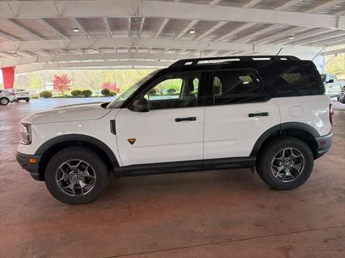 Used 2021 Ford Bronco Sport Badlands image 6