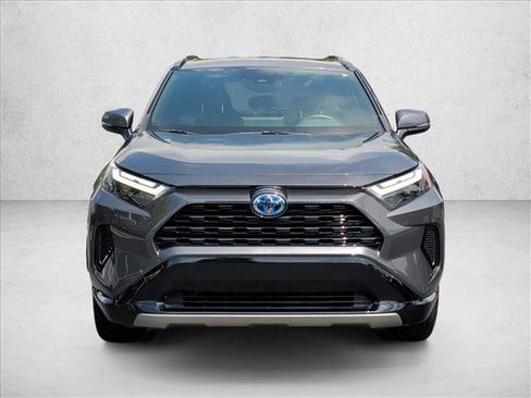 Used 2023 Toyota RAV4 SE w/ SE Grade Weather Package AWD/4WD image 2