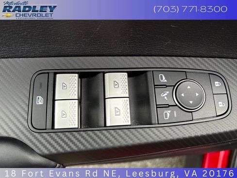 Used 2023 Mitsubishi Outlander SE image 18