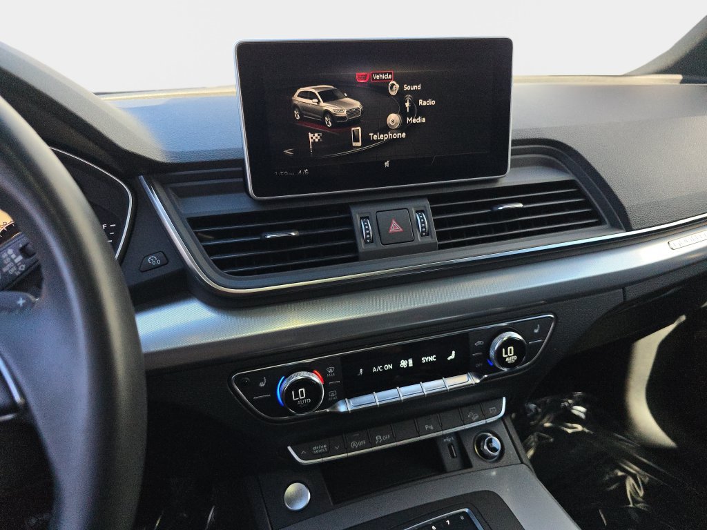 Used 2020 Audi Q5 2.0T Titanium Premium Plus w/ Premium Plus Package AWD/4WD image 26