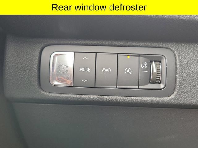 Used 2025 Chevrolet Traverse RS w/ LPO, Floor Liner Package AWD/4WD image 19