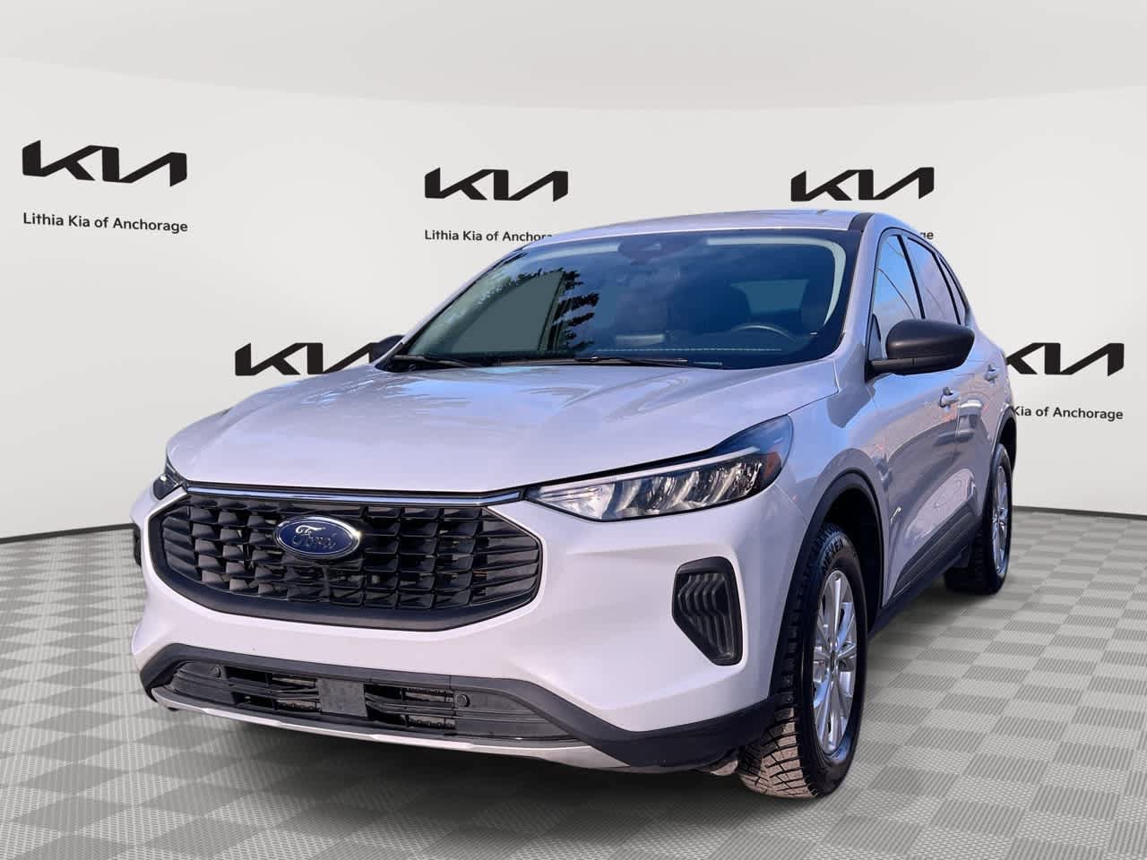 Used 2025 Ford Escape Active AWD/4WD image 1