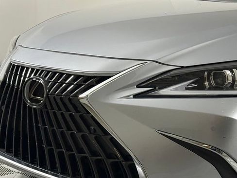 Used 2025 Lexus ES 350 w/ Premium Package FWD image 14