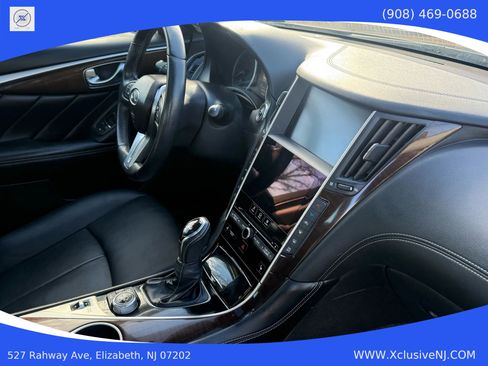 Used 2018 INFINITI Q50 Luxe w/ Essential Package (3.0T Luxe) image 20