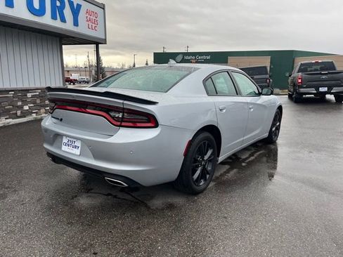 Used 2020 Dodge Charger SXT w/ Blacktop Package AWD/4WD image 10