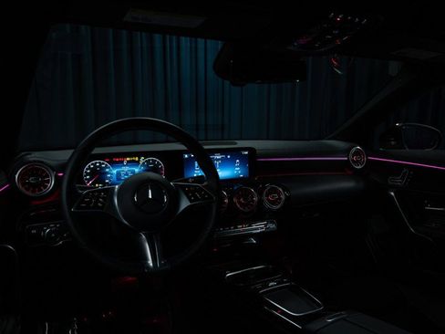 Certified 2025 Mercedes-Benz CLA 250 4MATIC image 13