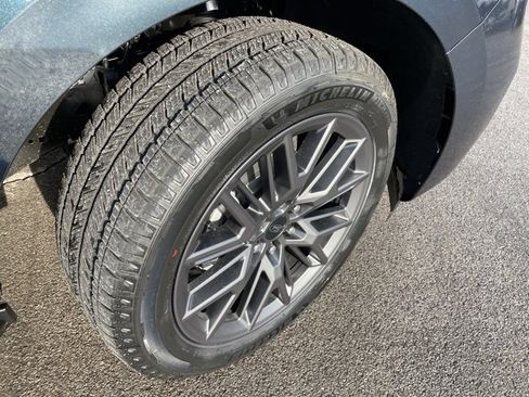 New 2026 Ford Expedition Max Platinum image 18