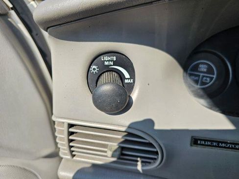 Used 2001 Buick Century Custom w/ Premium Pkg image 12