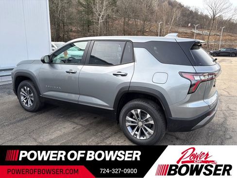 New 2026 Chevrolet Equinox LT w/ Convenience Package II image 3