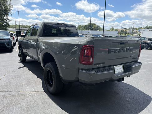 New 2026 RAM 3500 Laramie AWD/4WD image 6