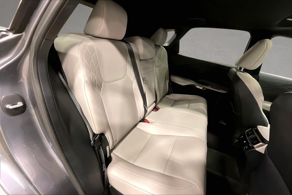 Used 2023 Lexus RX 350 Premium w/ Accessory Package (Z1) AWD/4WD image 26