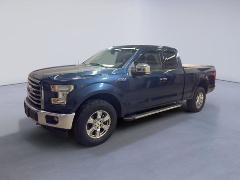 Used 2017 Ford F150 XLT w/ Equipment Group 302A Luxury image 3