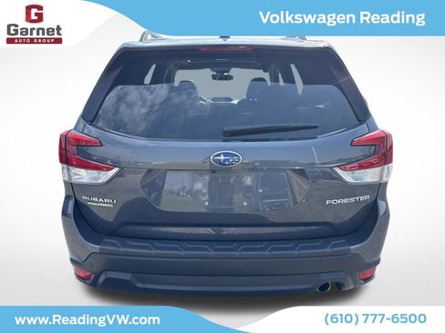 Used 2021 Subaru Forester Limited w/ Popular Package #3 image 3