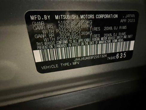 Used 2023 Mitsubishi Outlander SE image 38