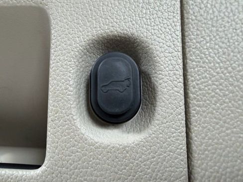 Used 2019 GMC Yukon Denali AWD/4WD image 15