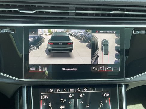 Used 2023 Audi Q8 Prestige image 15