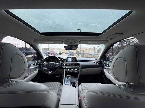 Used 2021 Genesis G70 3.3T image 3
